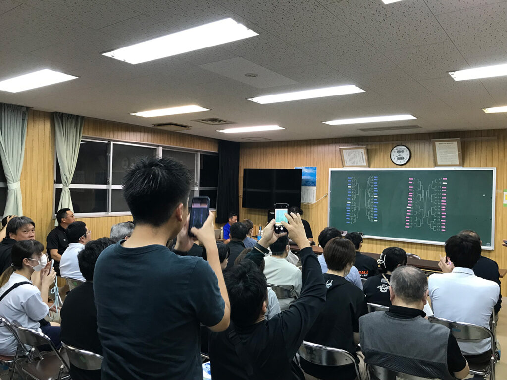 2025-抽選会風景4