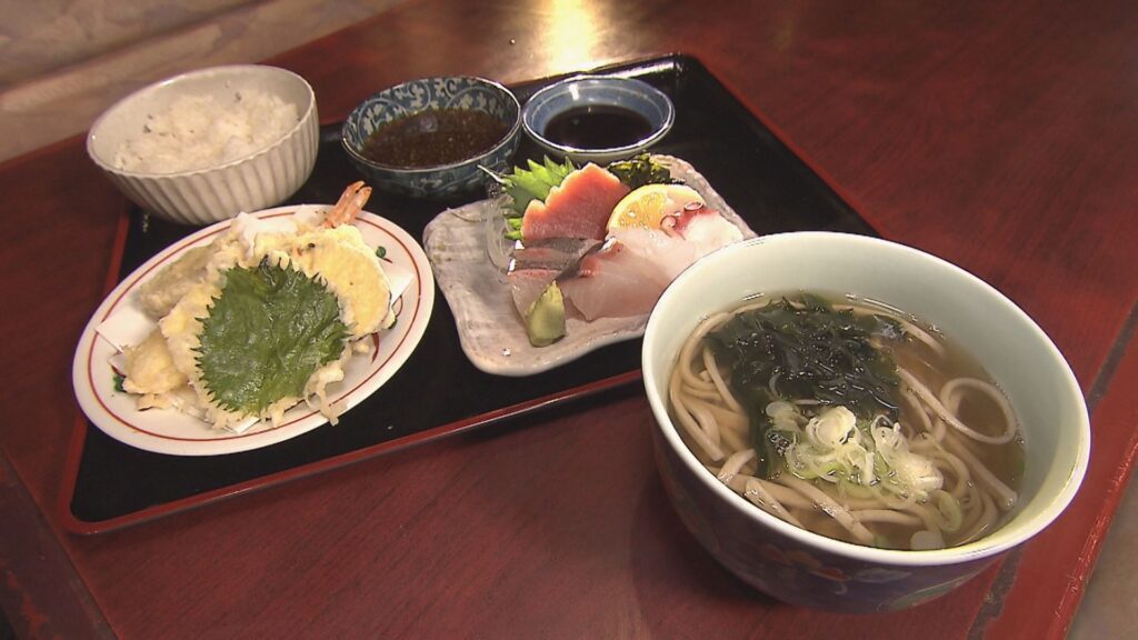 茶房 中村屋