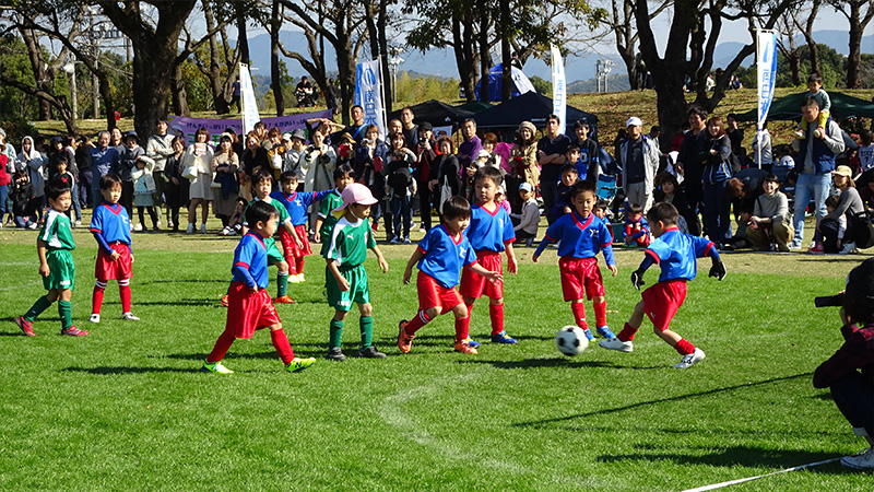 第34回鹿児島県幼児ガーデンサッカー大会 Mbc主催イベント