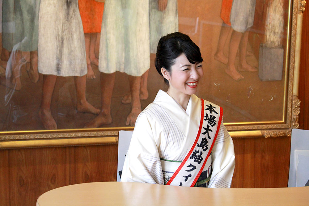 「伝えたい、美・鹿児島」本場大島紬クイーン讃井ゆかりさんが“紡いでいく”伝統美。